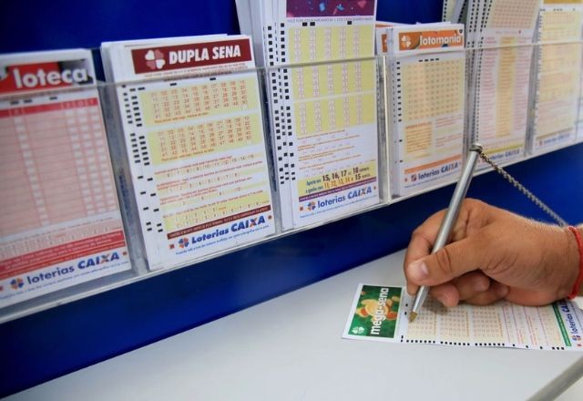Imagem da noticia Prêmio da Mega-Sena acumula e próximo sorteio pode pagar R$ 45 milhões