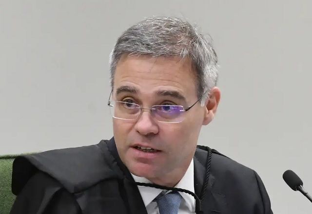 André Mendonça pede manifestação da PGR sobre caso Silvio Almeida