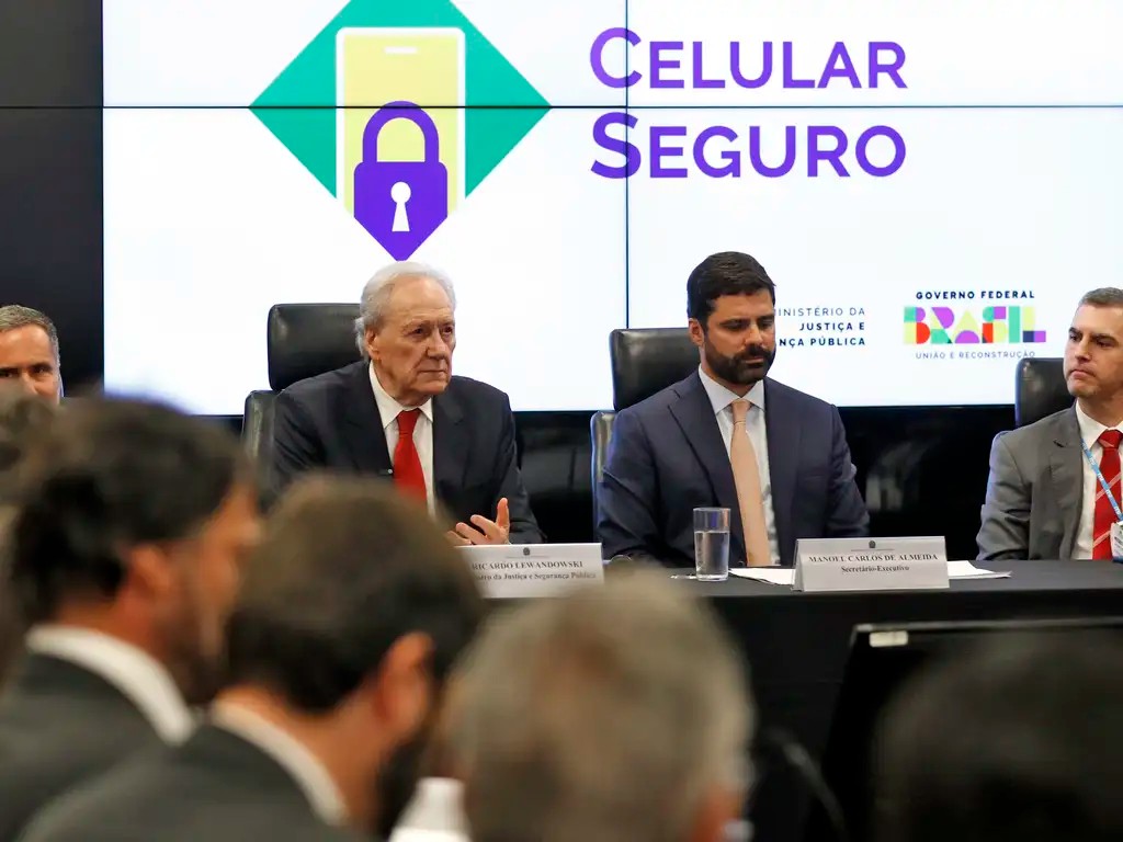 Imagem da noticia Celular Seguro terá bloqueio parcial para permitir rastreio e recuperação de aparelhos