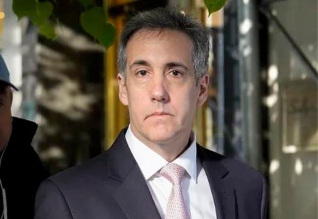 Imagem da noticia Ex-advogado de Donald Trump, Michael Cohen admite ter roubado R$ 153 mil da empresa do ex-presidente