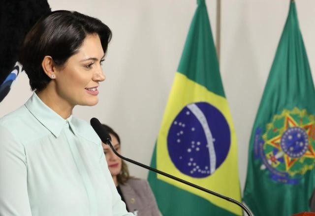 Imagem da noticia Advogado deixa defesa de Michelle Bolsonaro no caso das joias