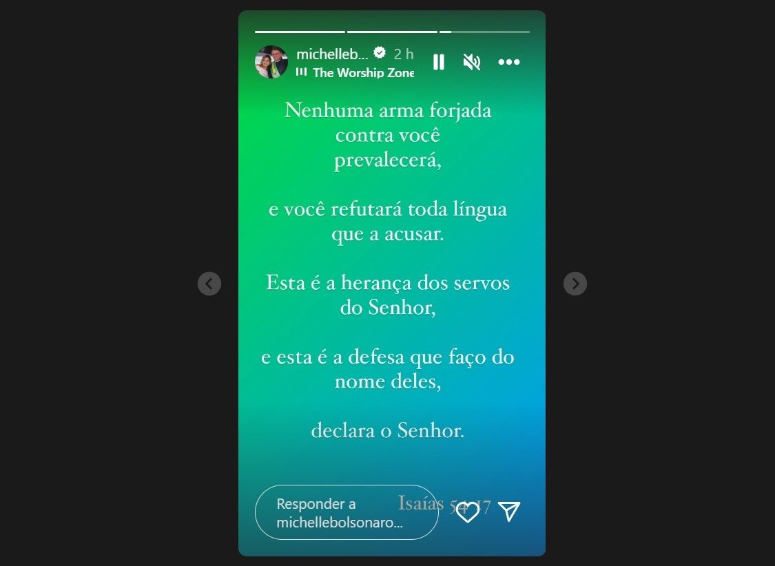 Imagem da noticia Michelle publica versículo após buscas da PF contra Carlos Bolsonaro