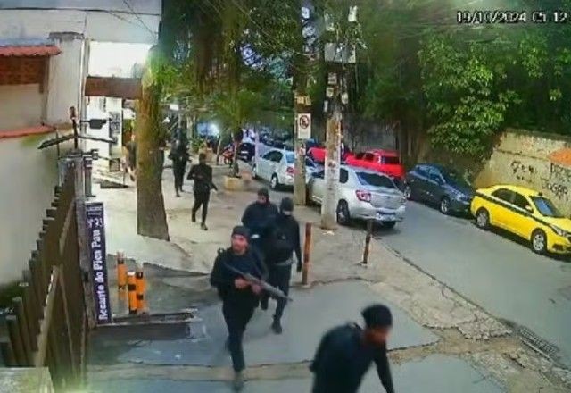 Imagem da noticia Milicianos invadem Muzema e tentam retomar controle da comunidade explorada pelo Comando Vermelho