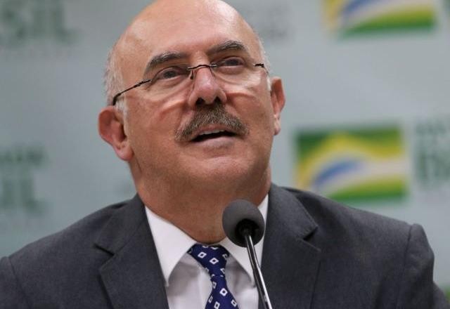 Imagem da noticia Milton Ribeiro diz à PF que Bolsonaro pediu para ele se reunir com pastor