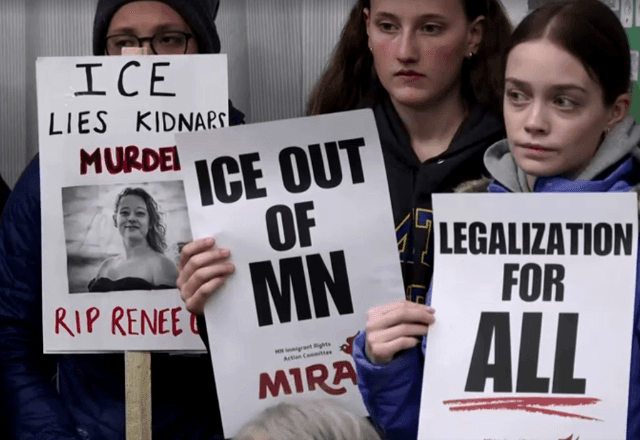 Imagem da noticia Vereador de Mineapólis pede prisão de agente do ICE por morte de mulher em operação