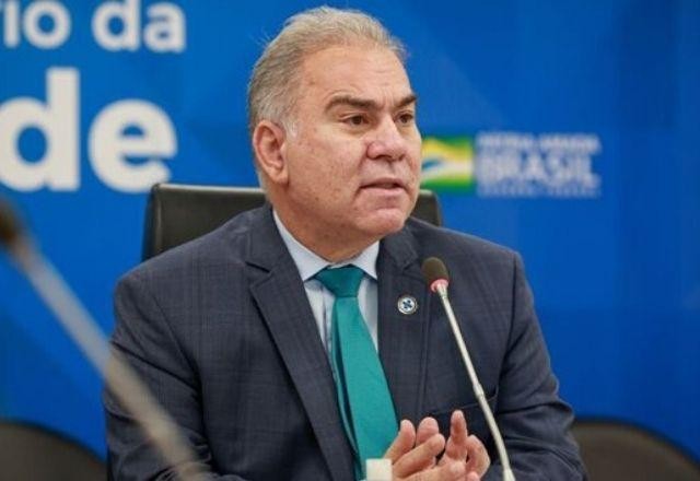 Imagem da noticia Queiroga assina portaria que encerra emergência por causa da covid