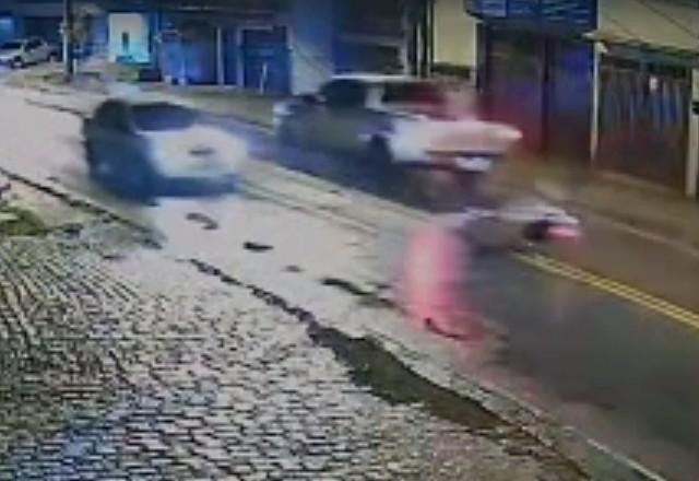 Imagem da noticia Flagrante: acidente mata motociclista em Nova Friburgo (RJ)