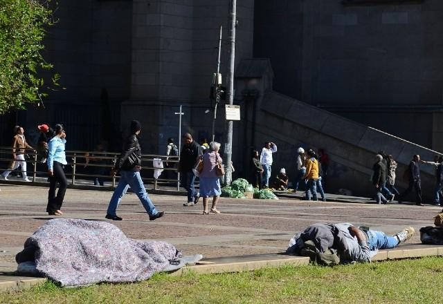 Quase 4 mil crianças e adolescentes dormem ou trabalham nas ruas de SP