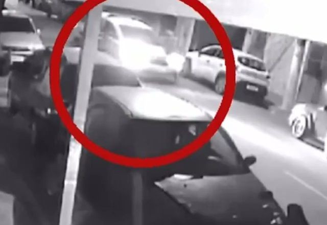 Imagem da noticia SP: Homem de moto morre após colidir com viatura da polícia