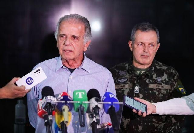 Imagem da noticia Múcio: novo comandante do Exército deve fazer "costuras internas"
