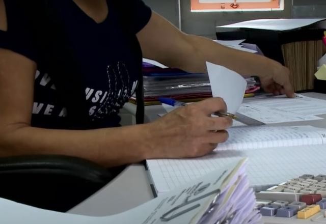 Imagem da noticia Além de agressões físicas, mulheres são vítimas de violência financeira