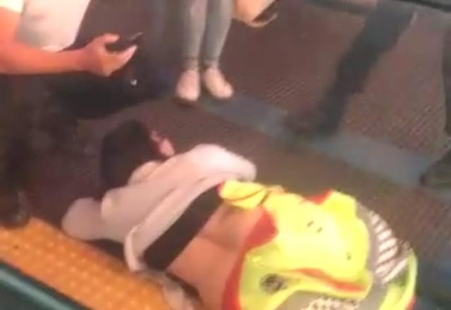 Mulher fica ferida após cair no vão entre trem e plataforma em SP