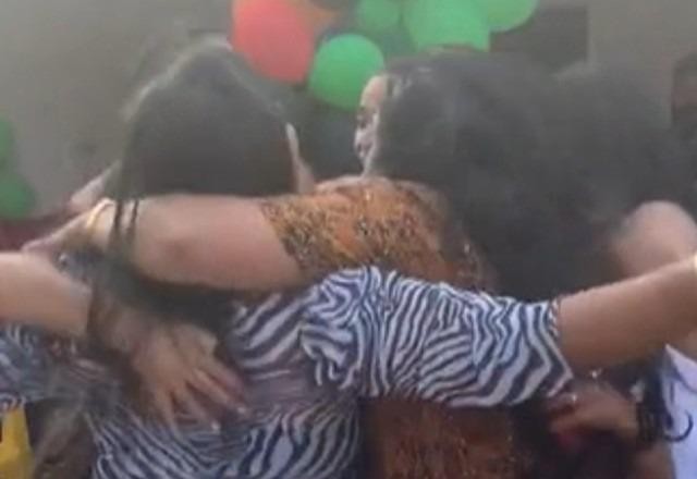 Imagem da noticia Chão cede e mulheres caem em buraco de fossa durante comemoração na Bahia