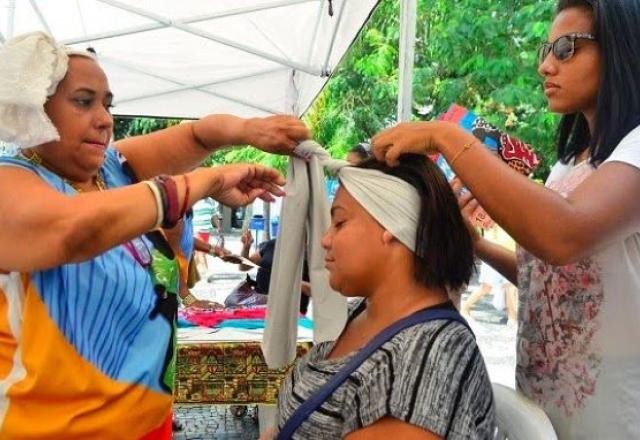 Imagem da noticia Mesmo sendo maioria, empreendedores negros recebem 32% a menos que brancos
