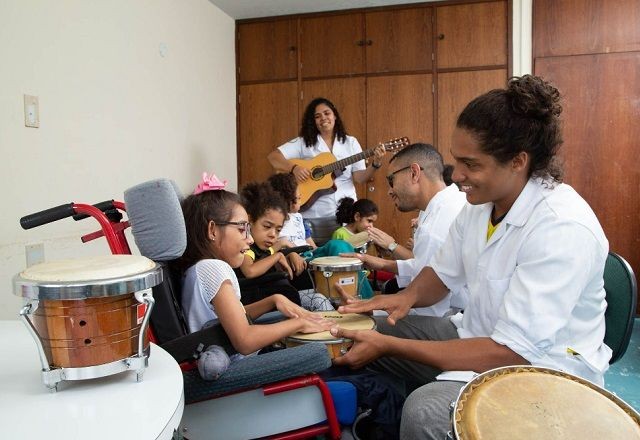 Imagem da noticia Senado aprova projeto que regulamenta profissão de musicoterapeuta