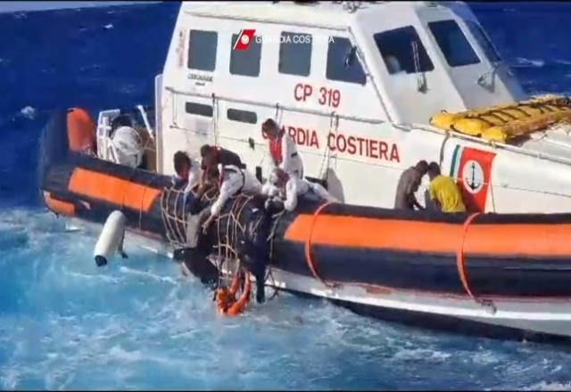 Imagem da noticia 31 migrantes da África desapareceram em naufrágio no litoral italiano
