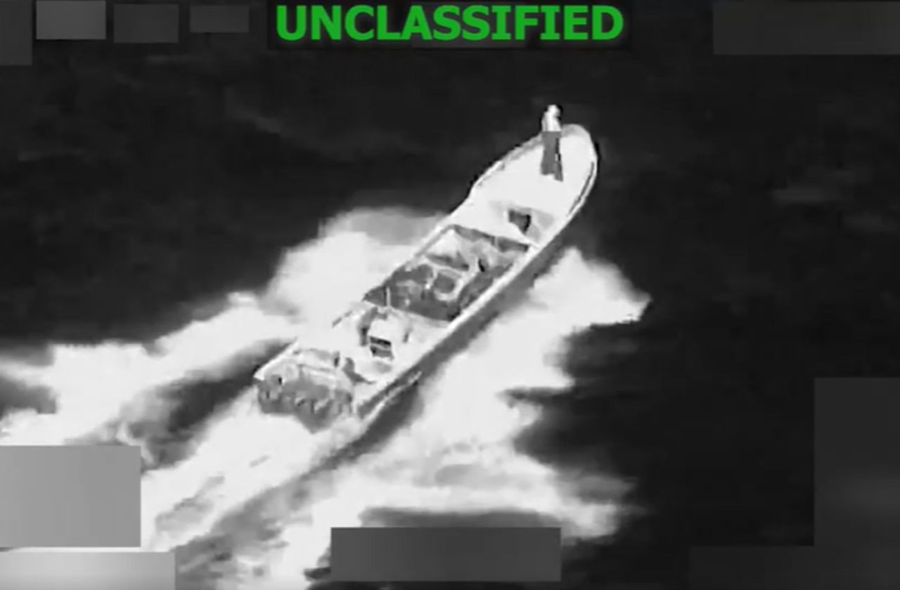 Imagem da noticia EUA fazem novo ataque a embarcação no Pacífico e matam 2 pessoas