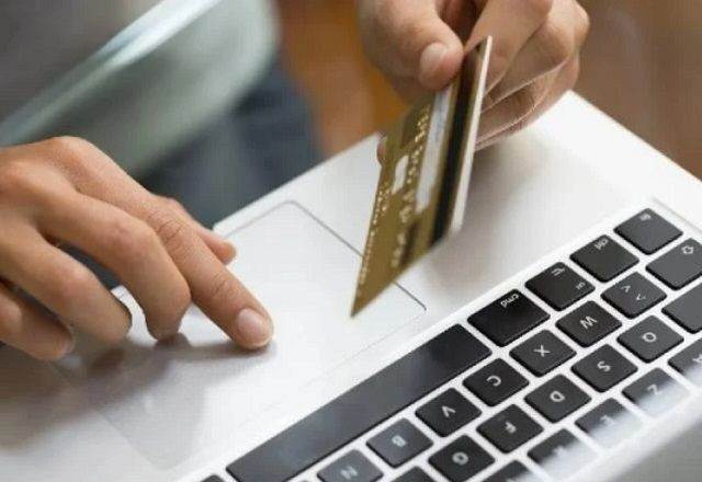 Imagem da noticia Parlamentares criticam fim de isenção de imposto para compras internacionais em projeto na Câmara