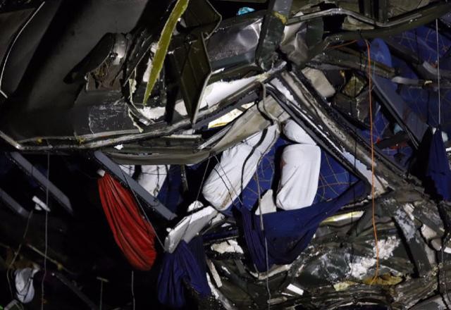 Imagem da noticia Sobe para 18 o número de mortos após acidente com ônibus em MG
