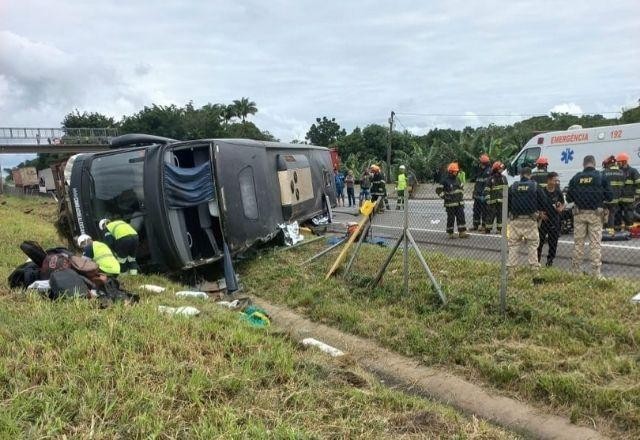 Pneus do ônibus de Conrado e Aleksandro apresentam sinais de explosão