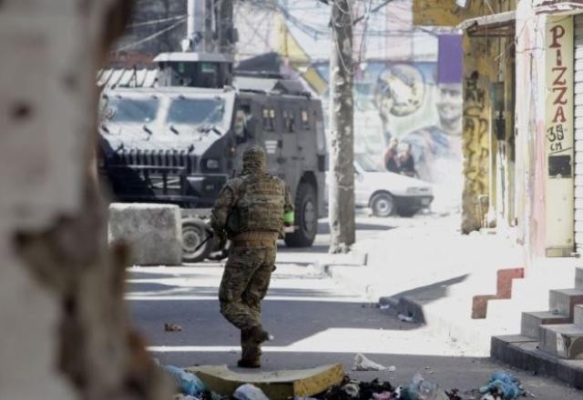 Imagem da noticia Polícia do Rio confirma 17 mortes em operação no Complexo do Alemão