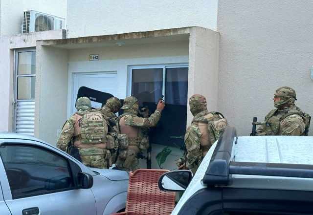 Imagem da noticia Mulher de deputado da Bahia acusado de chefiar milícia é presa pela PF