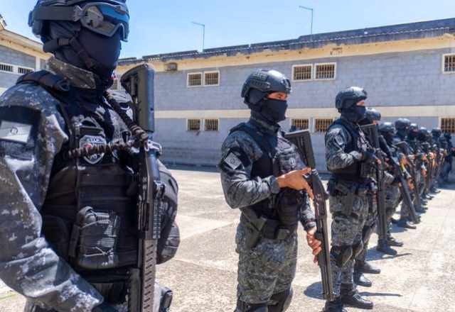 Imagem da noticia Polícias penais fazem pente-fino em busca de celulares do crime organizado em 51 presídios
