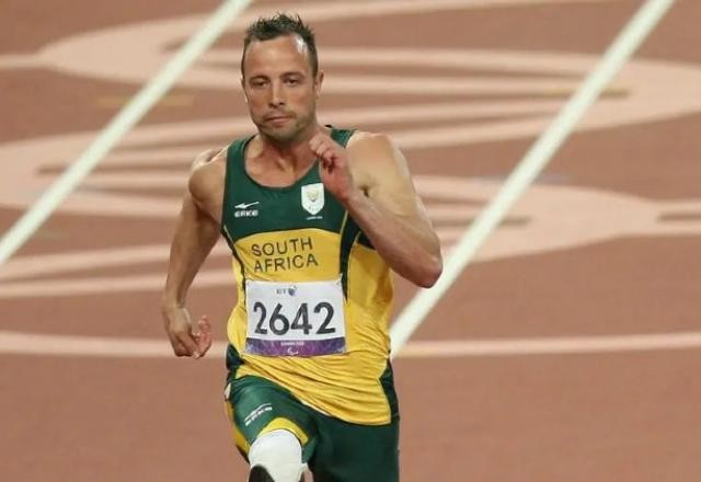 Imagem da noticia Ex-campeão paralímpico Oscar Pistorius consegue liberdade provisória