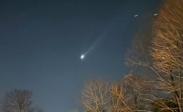 Imagem da noticia Mistério nos EUA: população flagra objetos desconhecidos no céu