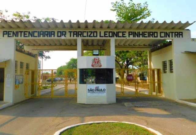 Imagem da noticia Moraes pede informações sobre suposta ameaça do PCC a Ronnie Lessa