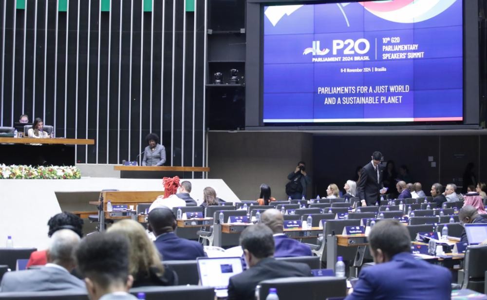 Imagem da noticia Brasil tem menos mulheres deputadas do que a média dos países com maiores economias