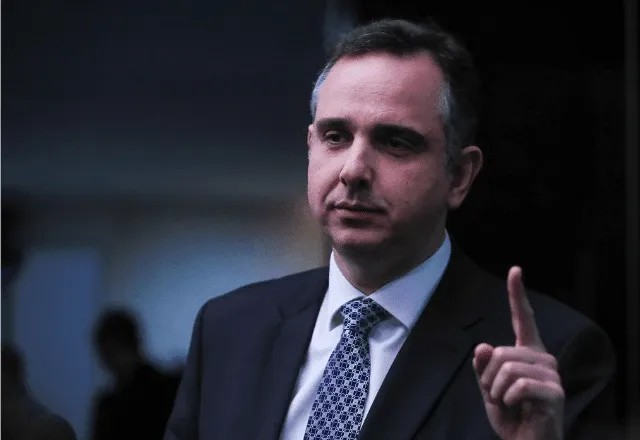 Imagem da noticia Pacheco condena tentativa de golpe na Bolívia e compara com 8 de janeiro