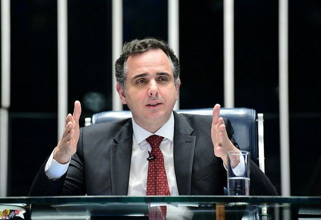 Pacheco defende regulamentação da inteligência artificial após apagão cibernético