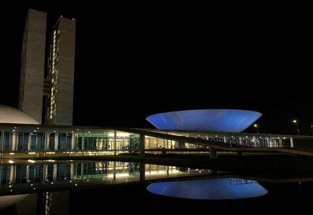 Imagem da noticia Congresso recebe iluminação especial para conscientizar sobre o autismo