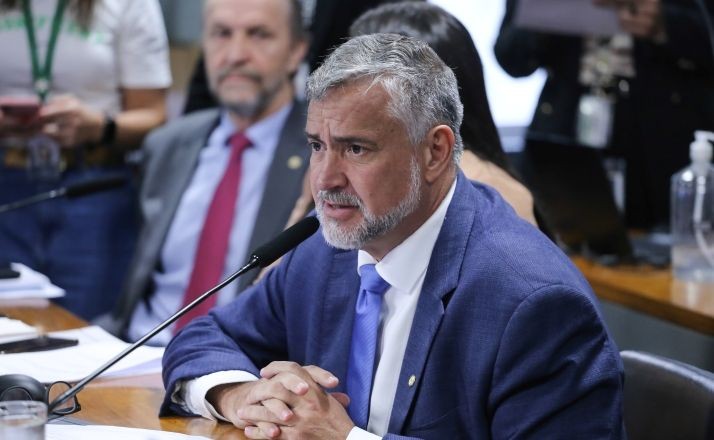 Imagem da noticia Lula se reunirá com Motta para conversar sobre fim da escala 6x1 antes de enviar projeto