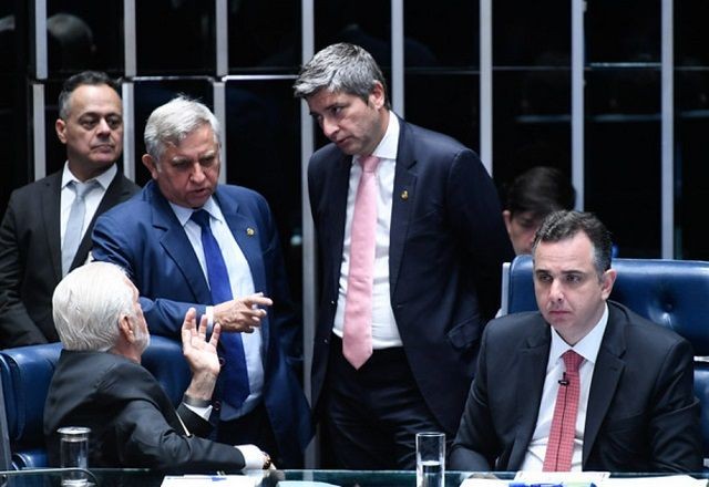 Imagem da noticia Senado adia para terça-feira (20) votação de projeto da desoneração da folha de pagamento