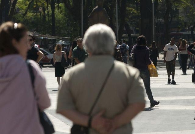 População brasileira chega a 203,1 milhões de pessoas em 2022