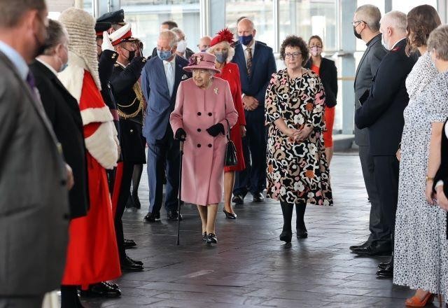 Imagem da noticia Aos 95 anos, rainha Elizabeth II é proibida de beber todos os dias