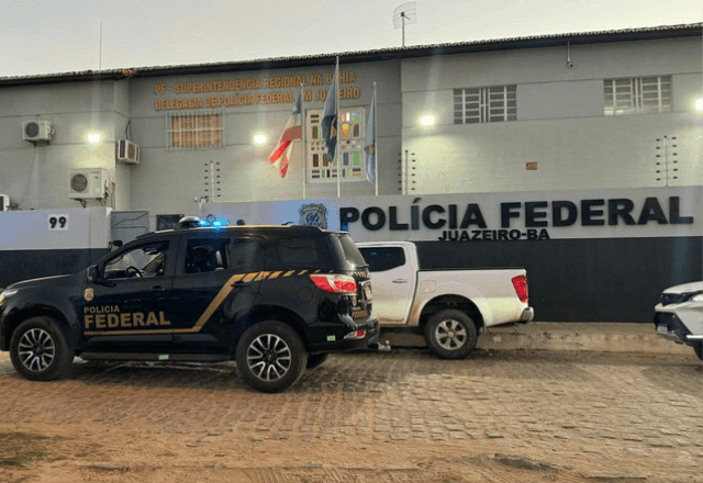 Polícia cumpre 20 mandados de prisão e bloqueia R$ 10 mi em operação contra venda ilegal de armas e munições