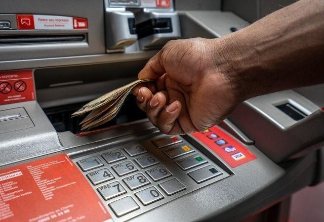 Imagem da noticia Bancos liberam primeiro lote de pagamento do PIS/Pasep; veja quem recebe