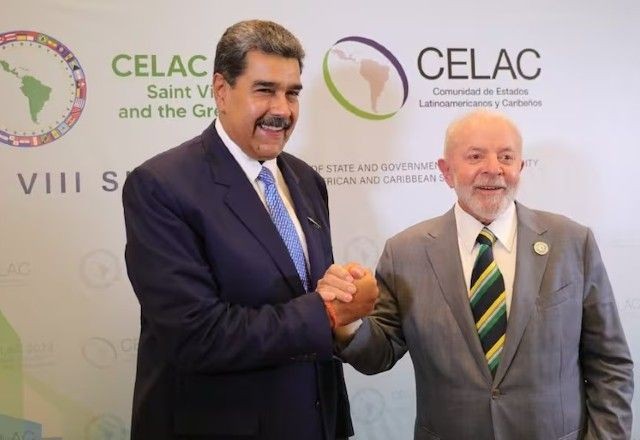 "Quem se assustou que tome um chá de camomila", diz Maduro após Lula comentar "banho de sangue"