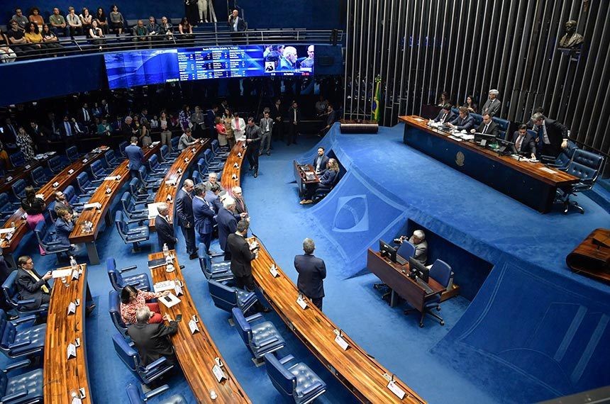 Imagem da noticia Governo cede ao Congresso e vai apresentar desoneração sem mudança em imposto