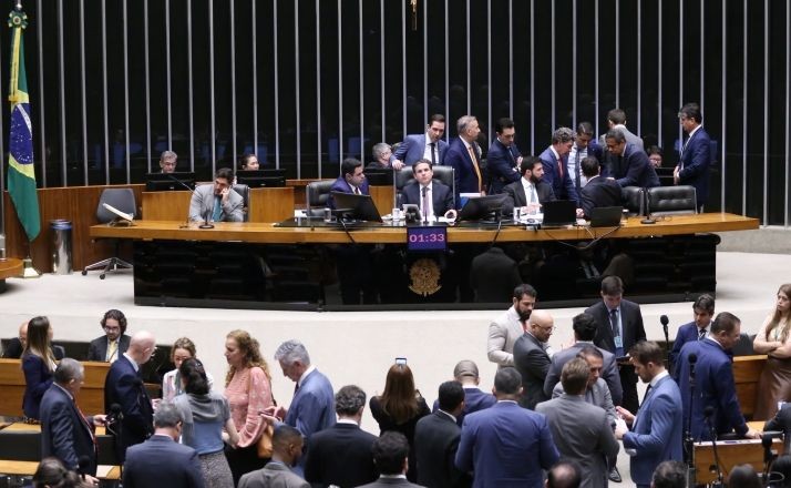 Imagem da noticia Câmara conclui segunda etapa da reforma tributária e retira teto do imposto sobre bebidas açucaradas