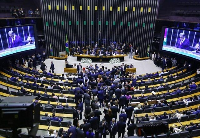 Imagem da noticia Novo presidente da Câmara dos Deputados prevê fim de votações na 'calada da noite'
