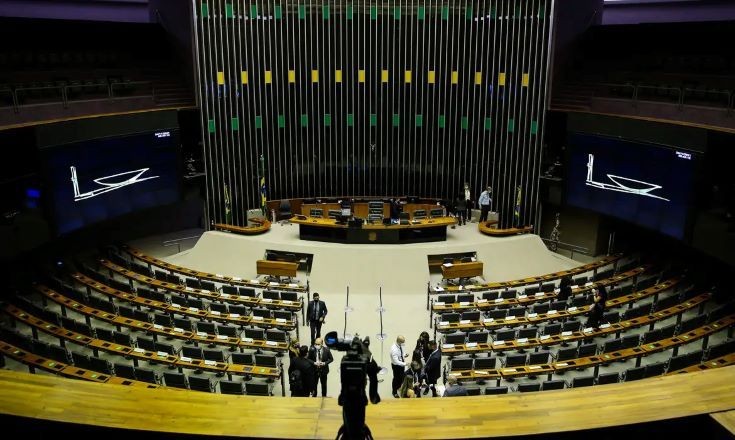 Imagem da noticia Câmara derruba MP alternativa ao aumento do IOF e impõe derrota ao governo Lula