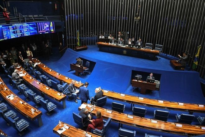 Imagem da noticia Comissão do Senado aprova projeto que aumenta pena para crimes ambientais