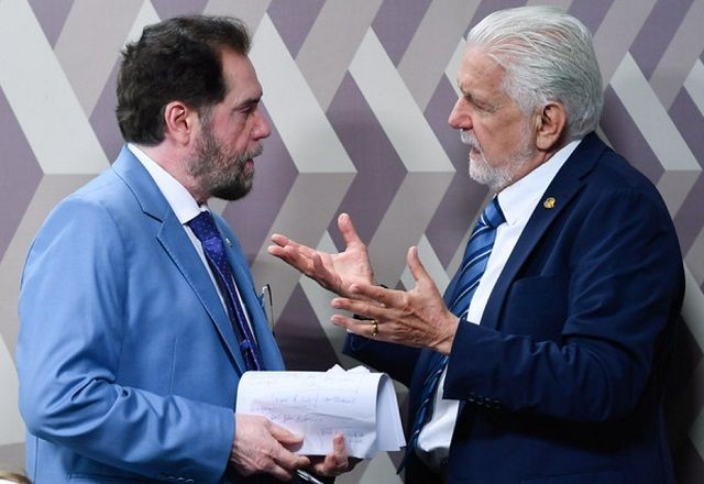 Imagem da noticia Comissão do Senado adia votação sobre autonomia do Banco Central após pedido do governo