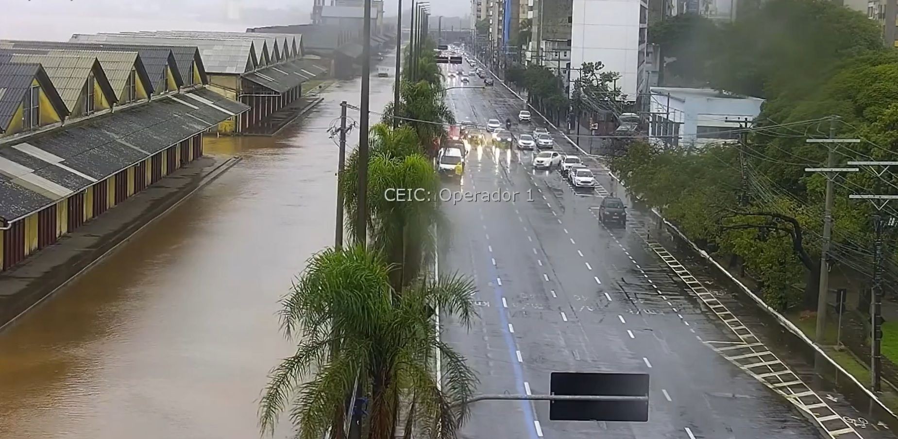 Defesa Civil pede evacuação nas margens do Guaíba