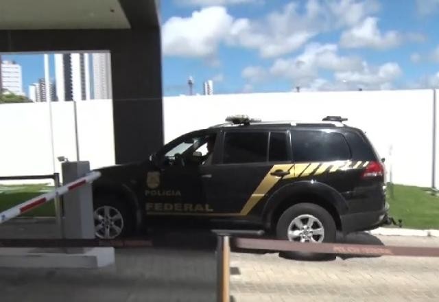 Imagem da noticia PCC recebia armas de máfia italiana como pagamento por remessas de cocaína
