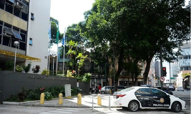 Imagem da noticia  Polícia do RJ desarticula esquema de lavagem de dinheiro ligado ao tráfico de drogas